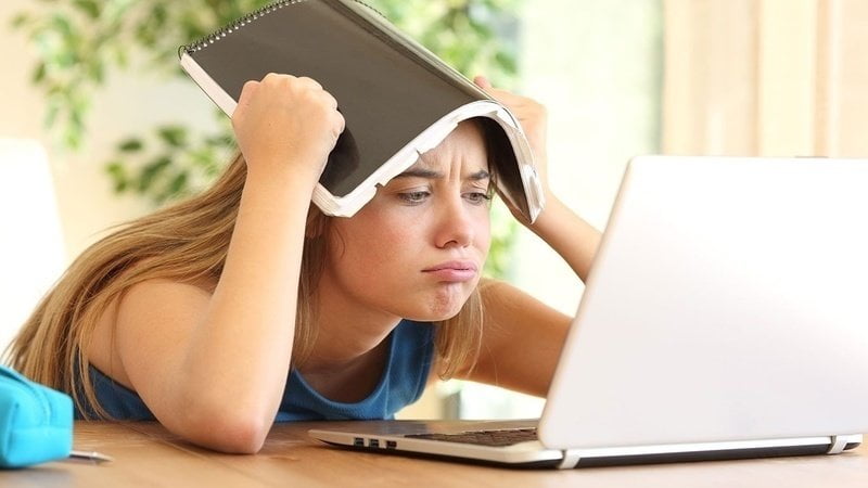 Mỹ: sinh viên có được giảm phí khi học online không?