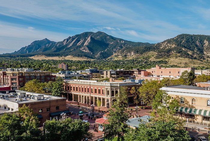 thanh pho Boulder Colorado-min